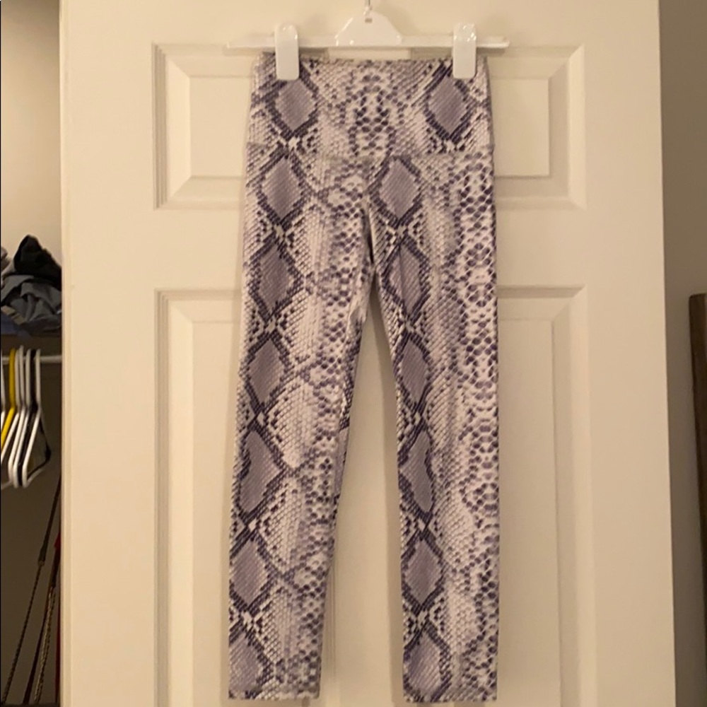Snake print leggings